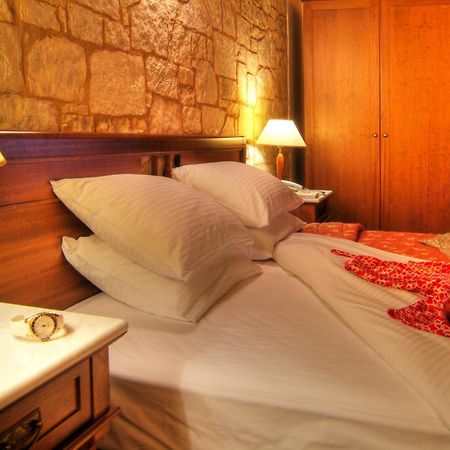 Alpen House Hotel & Suites أراخوفا المظهر الخارجي الصورة