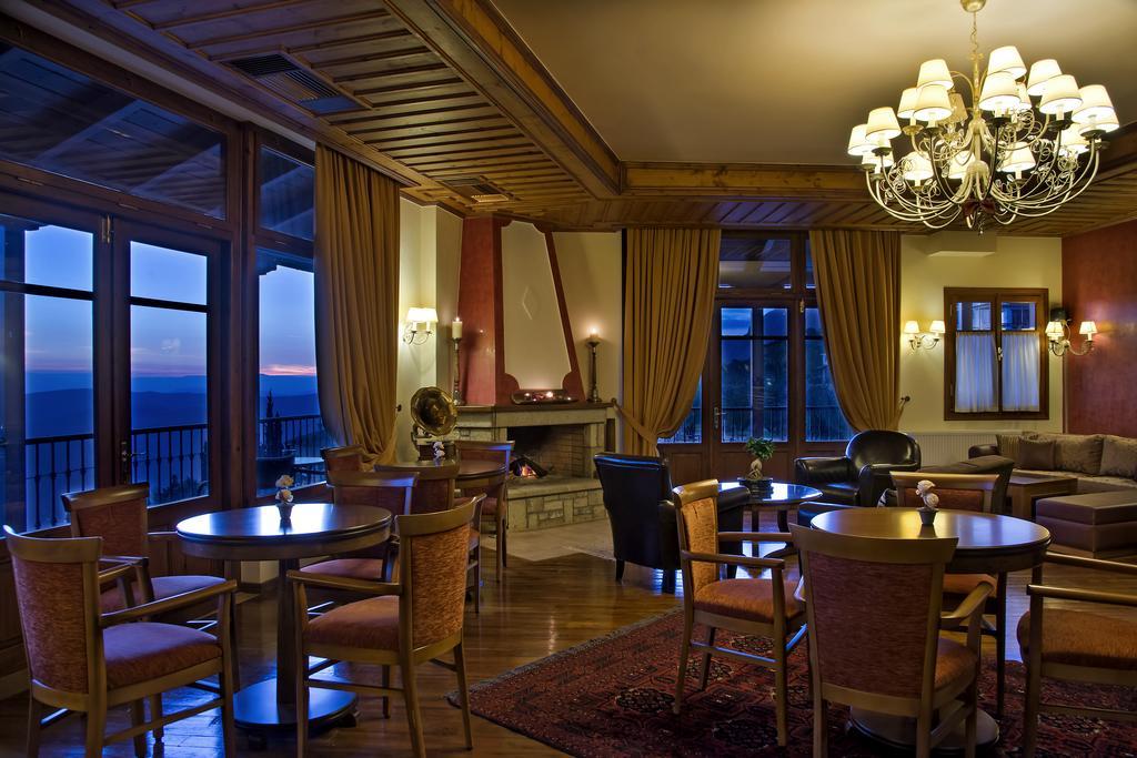 Alpen House Hotel & Suites أراخوفا المظهر الخارجي الصورة