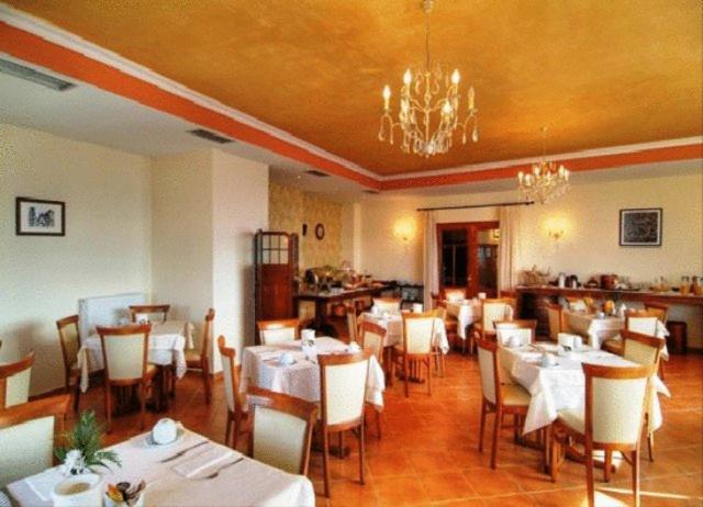 Alpen House Hotel & Suites أراخوفا المظهر الخارجي الصورة