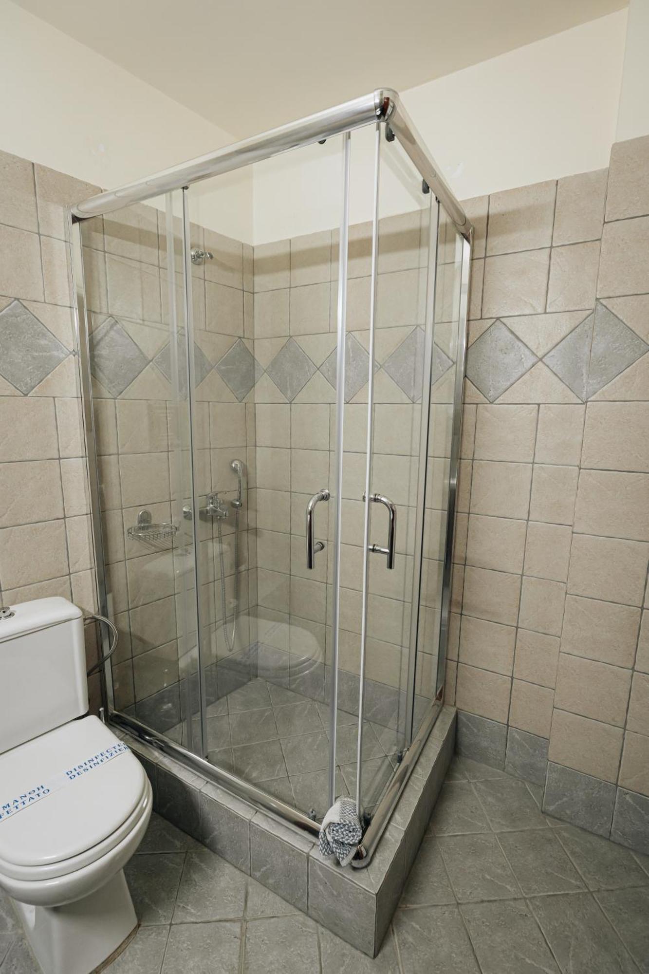 Alpen House Hotel & Suites أراخوفا المظهر الخارجي الصورة